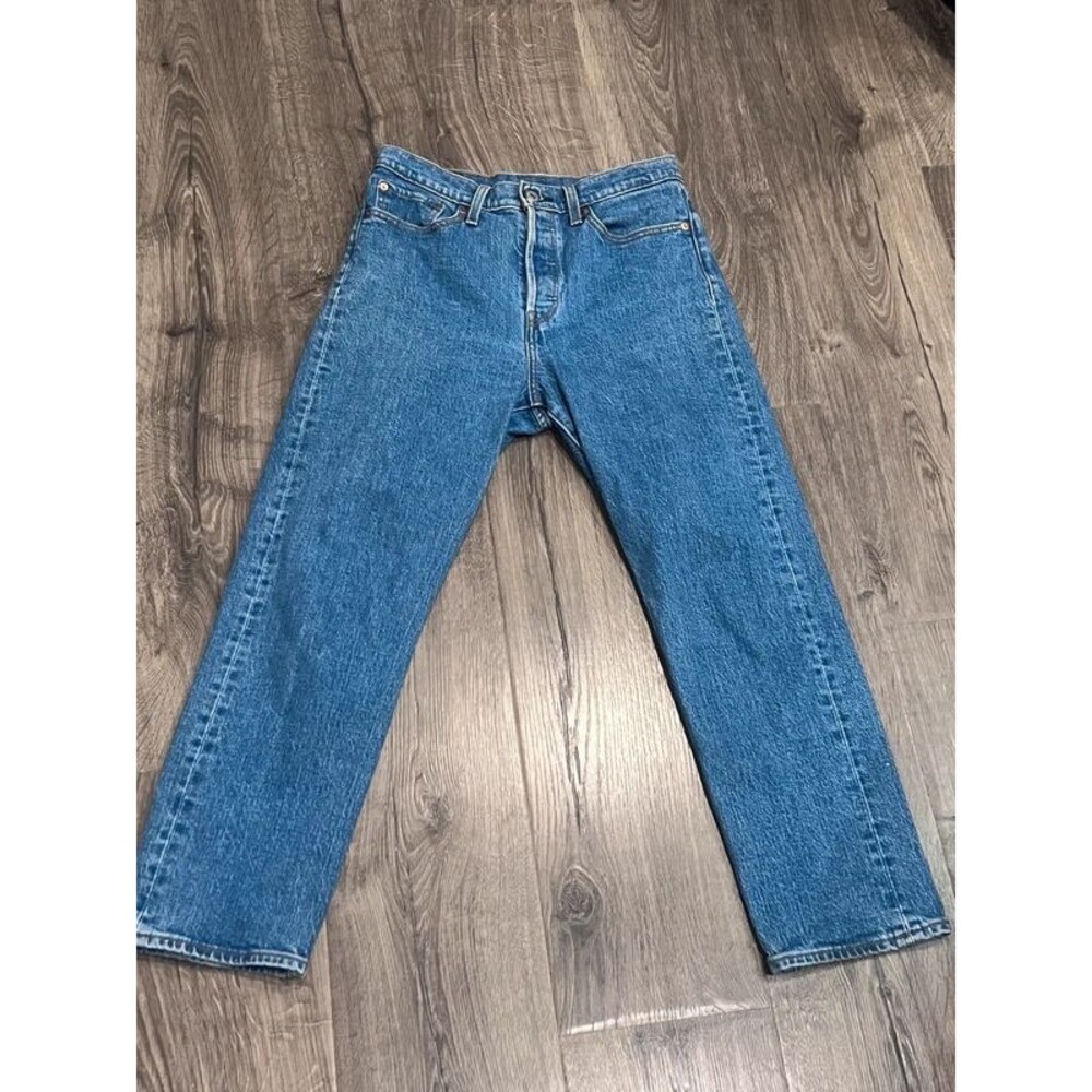 Levi’s Premium Women’s High-Rise Straight Leg Jeans Medium Wash Approx. 29 Waist